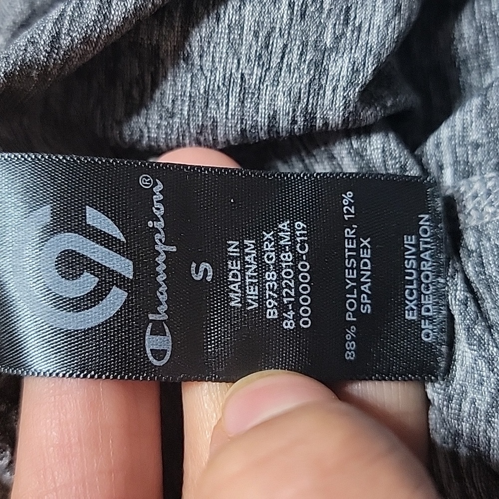 Champion capri size s  color gray and black good condition - Picture 10 of 10